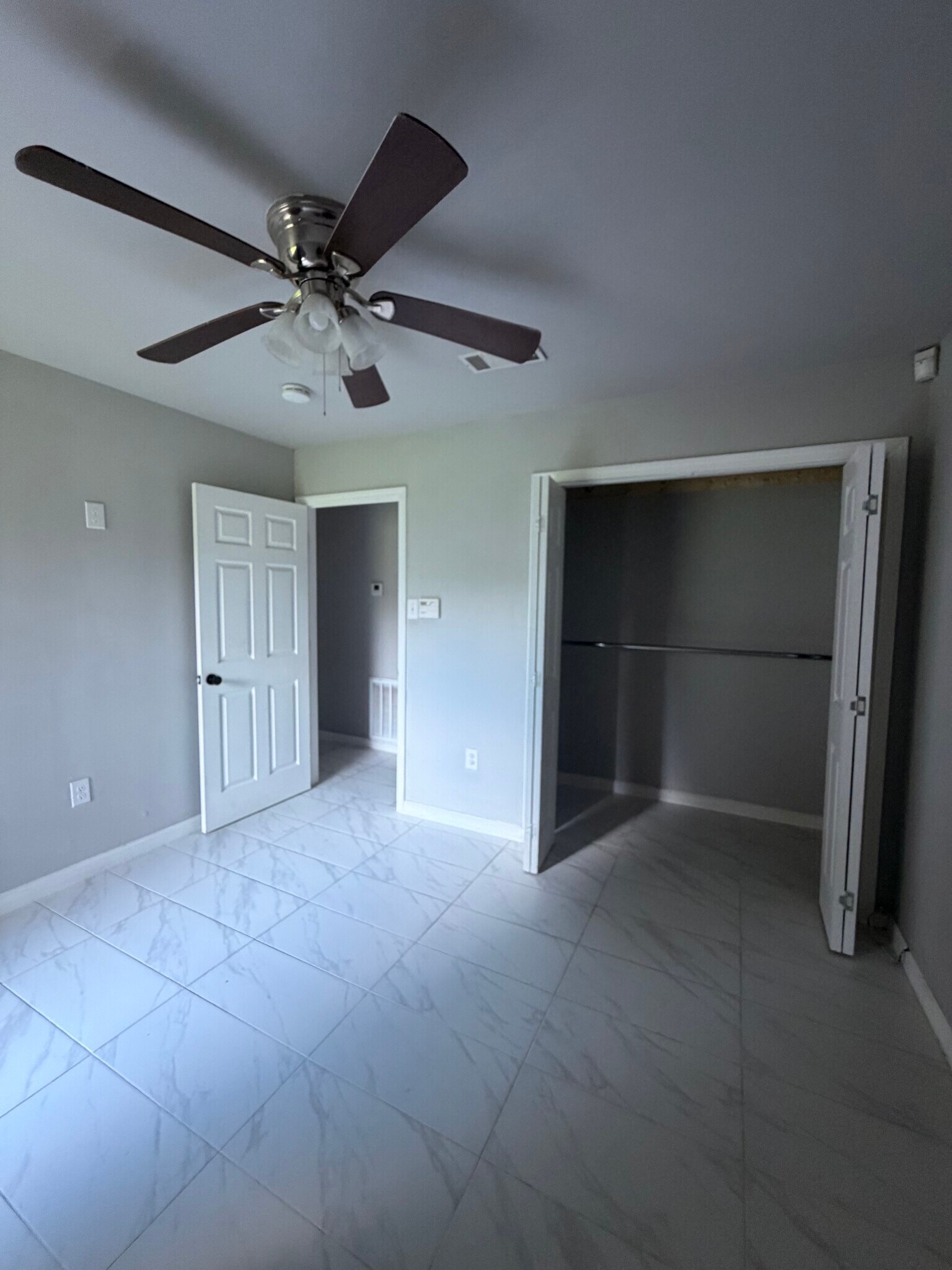 Master Bed - 7118 Melpomene Dr