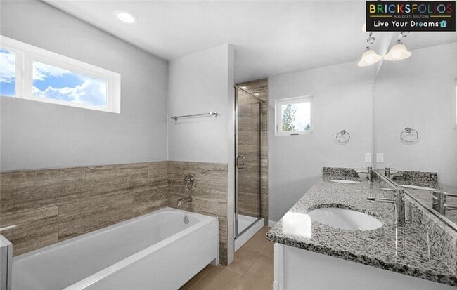 Building Photo - Your Dream Home in Monroe