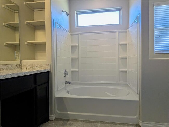 Building Photo - 13733 The Brook Blvd