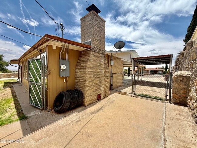 Building Photo - 3305 Capella Ave