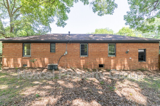 Building Photo - 6700 Blocker St