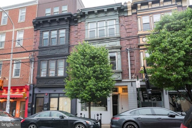 Building Photo - 927 N 2nd St