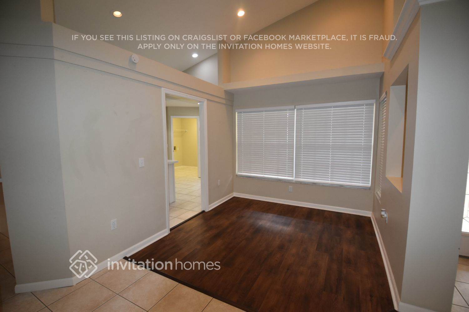 Building Photo - 3178 Oakpark Dr
