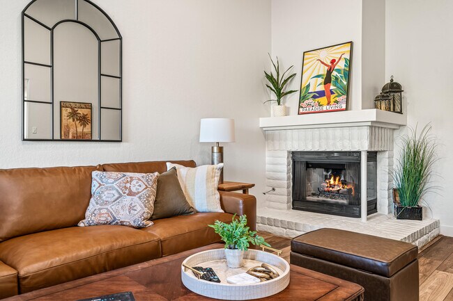 Building Photo - 82 Conejo Cir