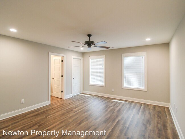 Building Photo - 3 br, 2.5 bath House - 18179 Mae Circle