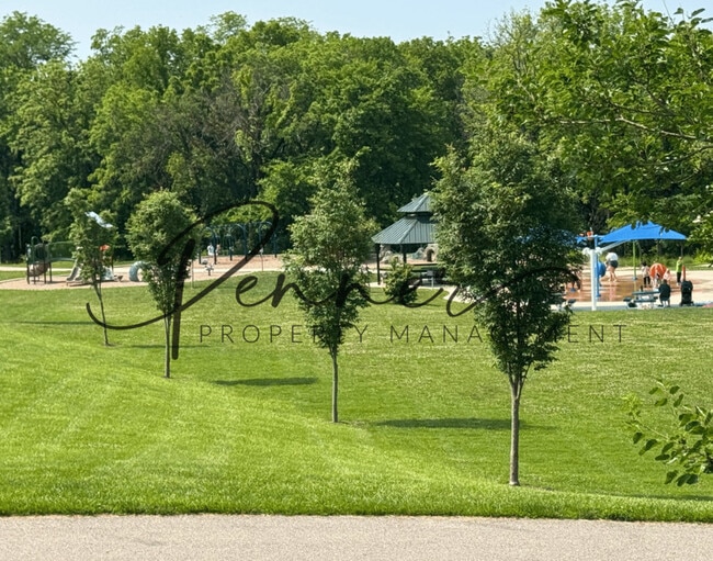 Building Photo - 509 NE Newport Dr