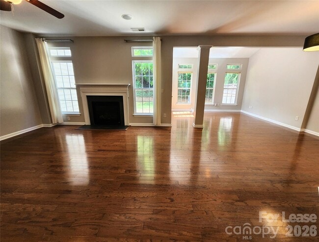 Building Photo - 3226 Park South Station Blvd