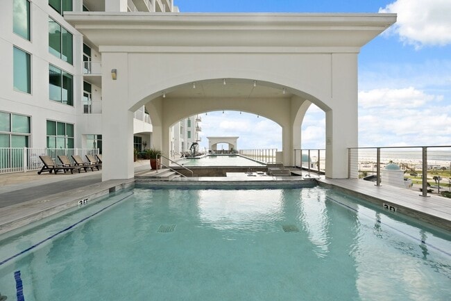 Building Photo - 500 Seawall Blvd