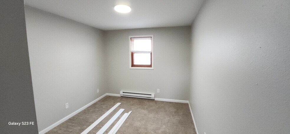 Building Photo - 622 Conklin Ave