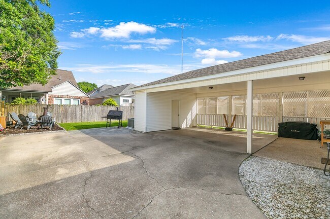 Building Photo - 1463 Patrick Dr