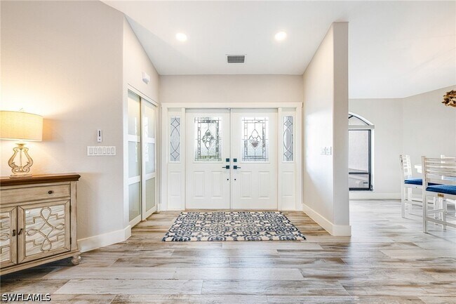 Building Photo - 1911 SE 32nd Terrace