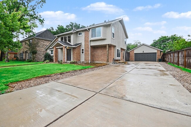 Building Photo - 522 Crestwood Dr