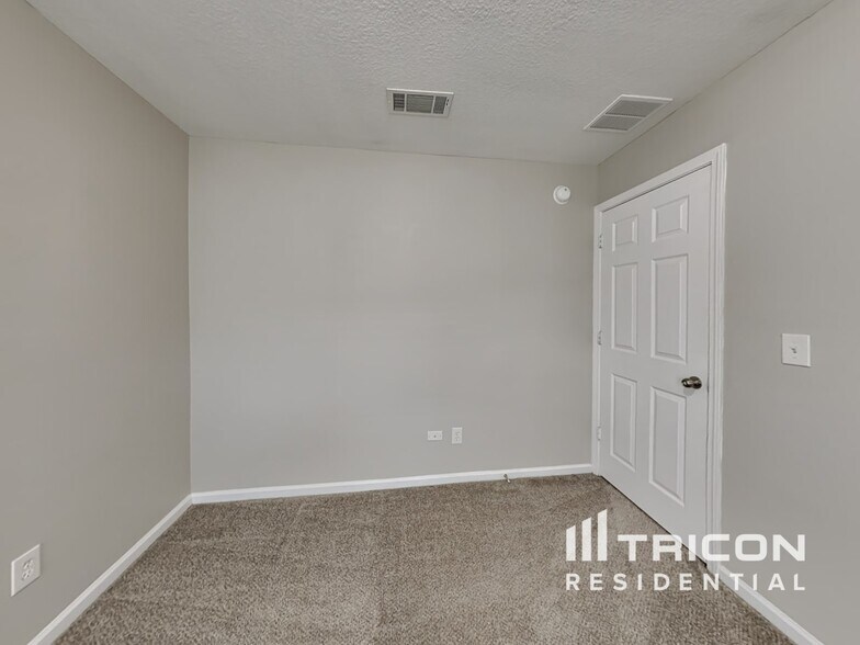 Building Photo - 63 Marisco Way