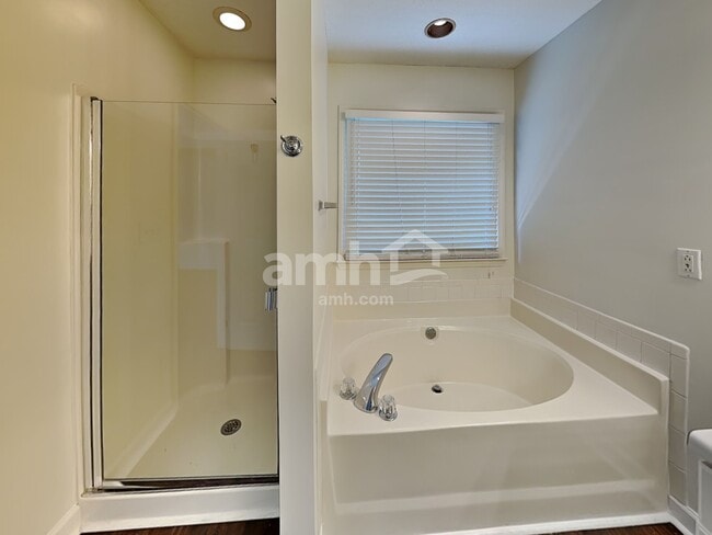 Building Photo - 1900 Spanish Bay Ct