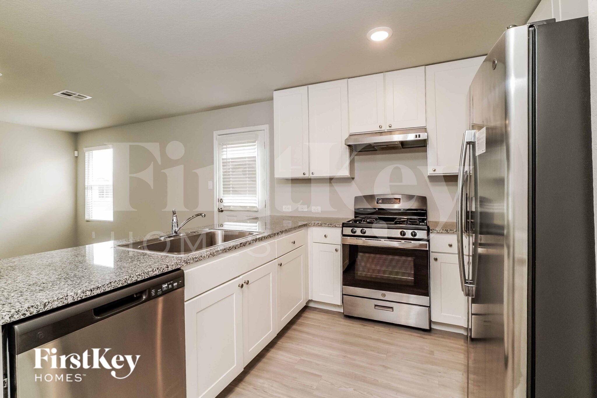 Building Photo - 10786 Prusiner Dr