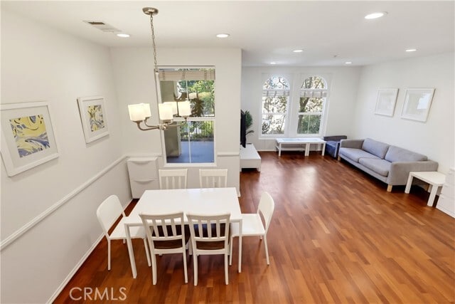 Building Photo - 303 Terra Bella