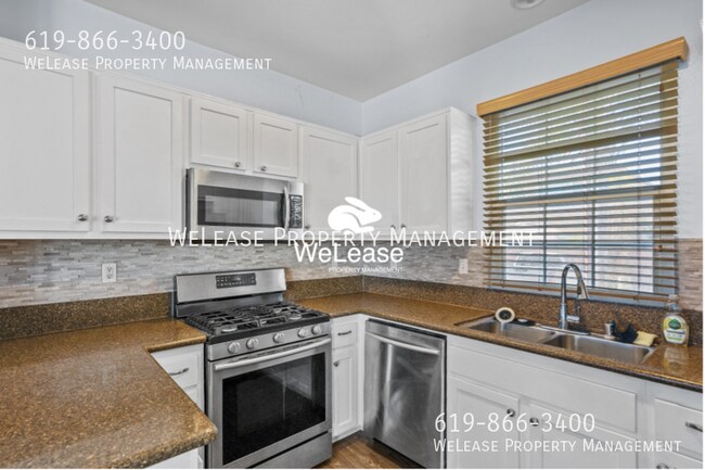 Building Photo - 2326 Camellia Way