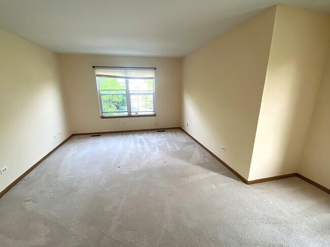 Building Photo - 779 Wildflower Cir