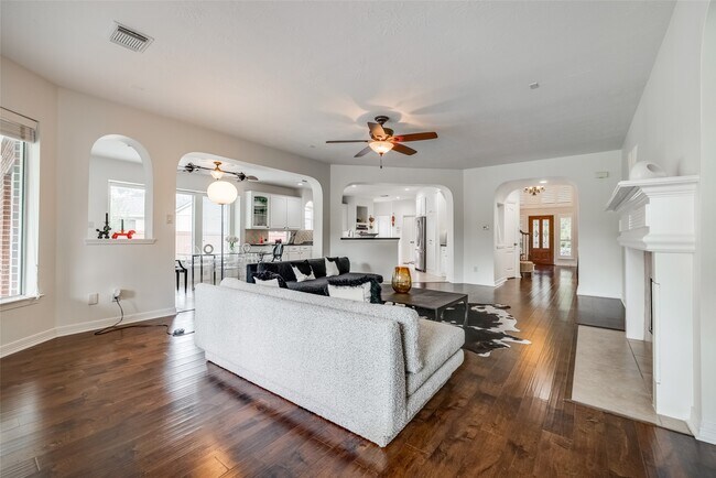 Building Photo - 5710 Cielio Bay Ct