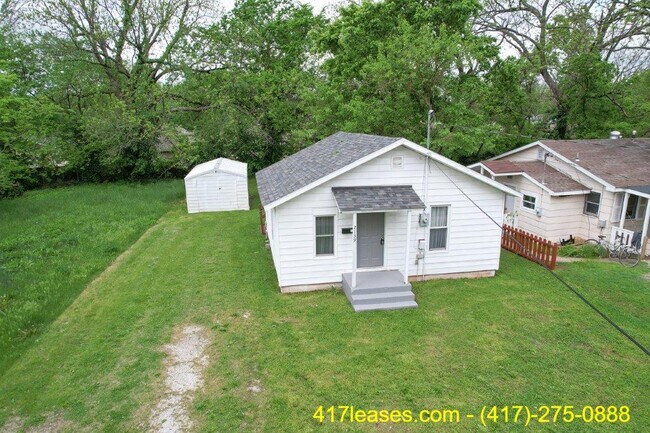 Building Photo - 2139 N Taylor Ave