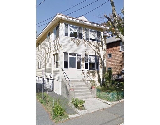 Building Photo - 17 Tesla Ave