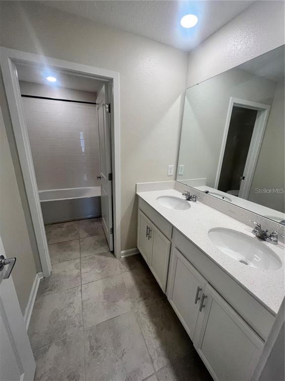 Building Photo - 2926 Black Birch Dr