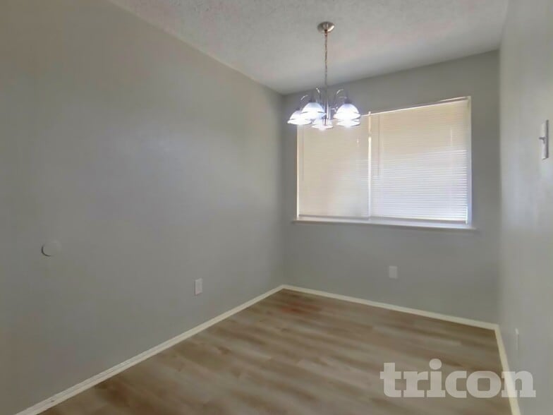 Building Photo - 6329 Porterway Dr