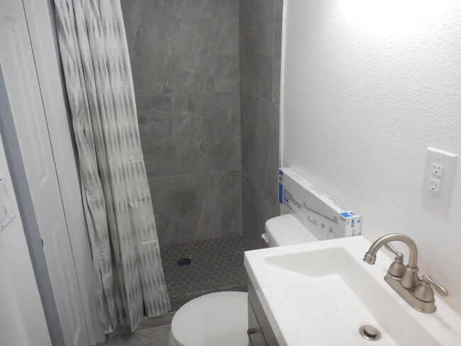 Building Photo - 3704 Bliss Ave