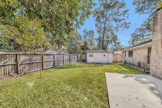 Building Photo - 23918 Spring Gum Dr