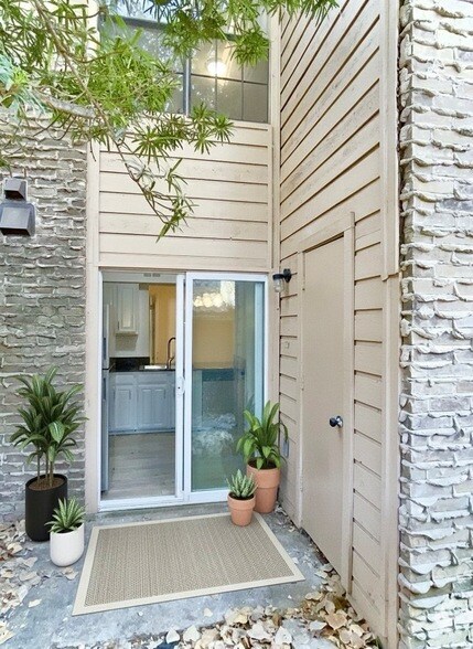 Building Photo - 5626 Preston Oaks Rd