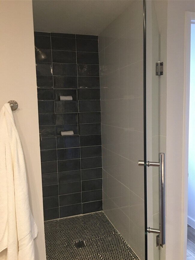 Building Photo - 21415 Park Willow Dr