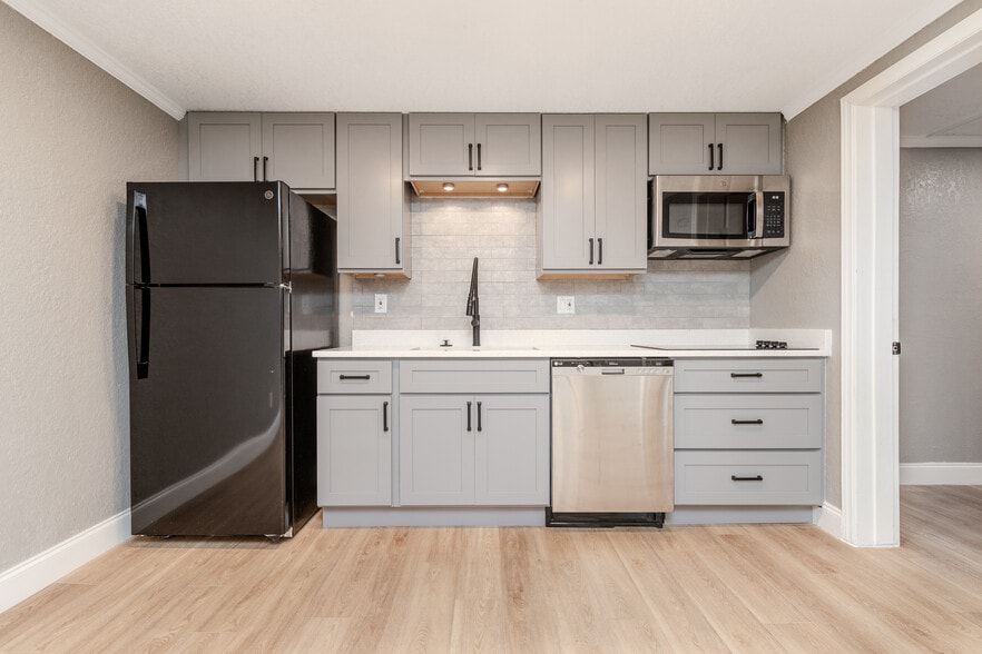 Building Photo - 4149 E Michigan St