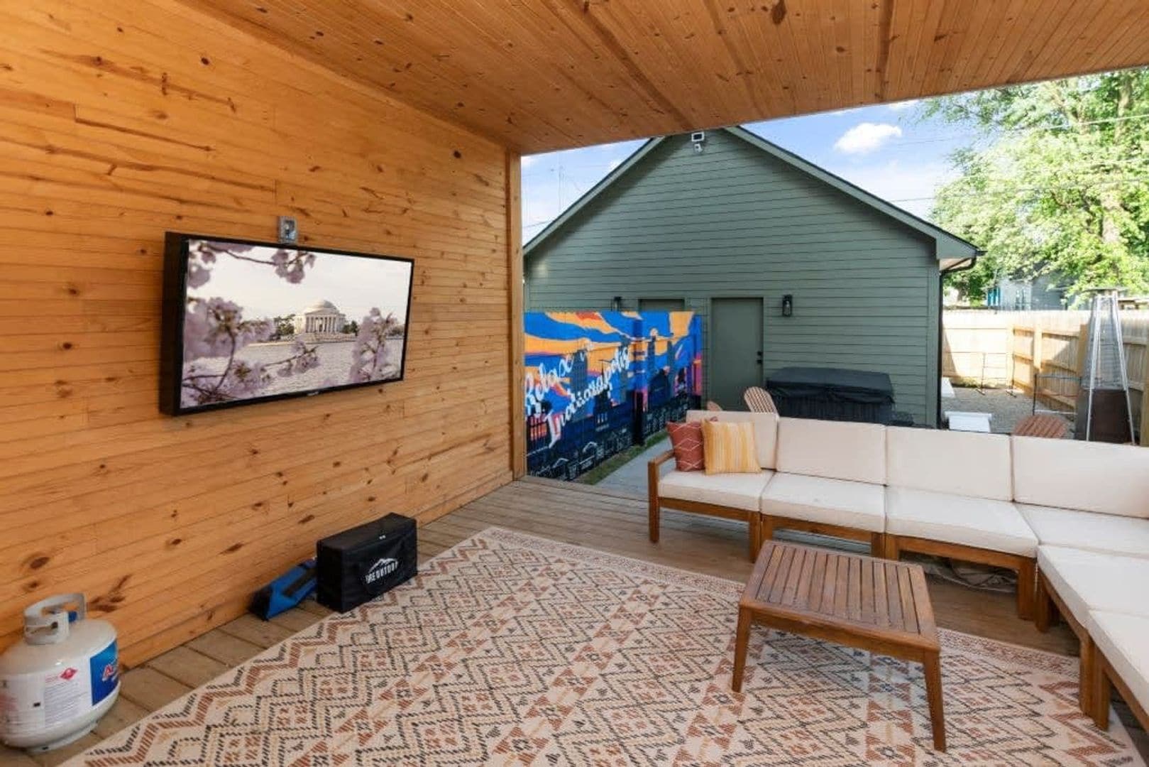 Building Photo - Wide Open Spaces - 3 Bedroom 2.5 Bath Townhome on the South side of Indy.  Home built in 2020.