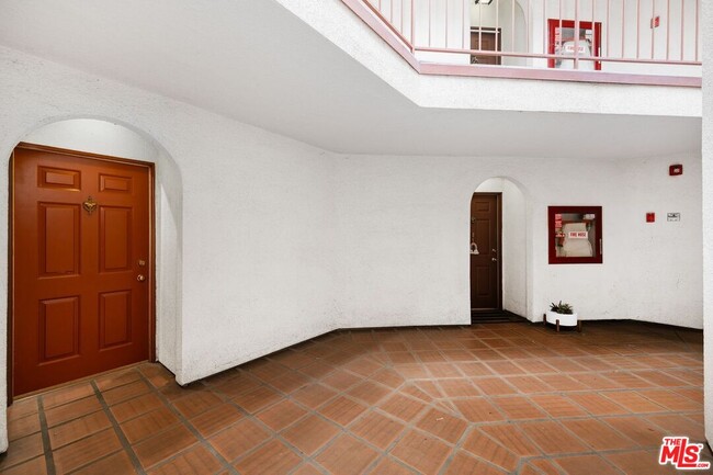 Building Photo - 2045 4th St
