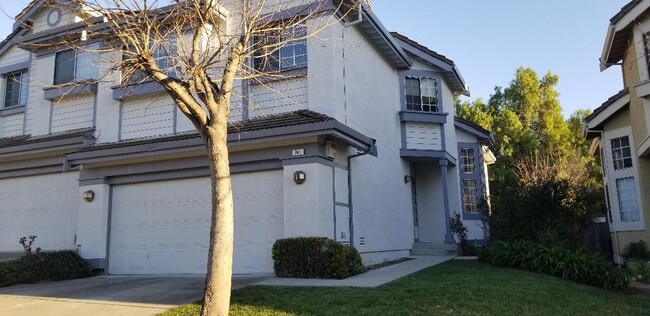 Building Photo - 161 Lynx Ct