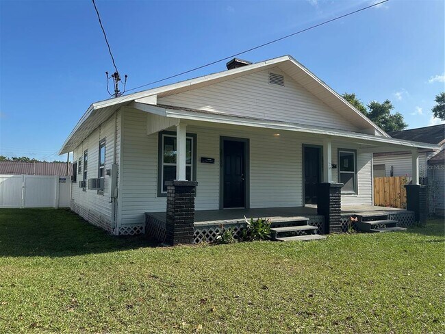 Building Photo - 38039 Church Ave