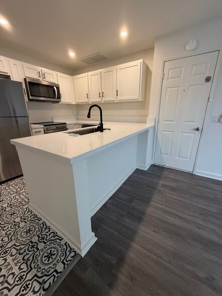 Building Photo - 79445 N Sunrise Ridge Dr