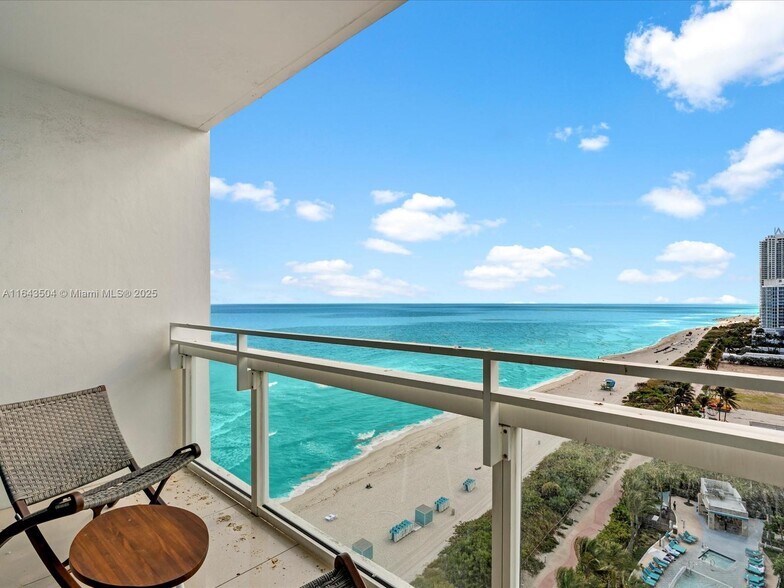Building Photo - 6801 Collins Ave