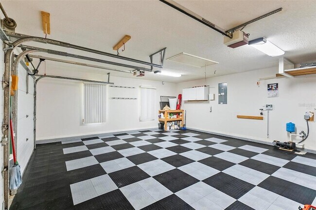 Building Photo - 20 Conley Ct