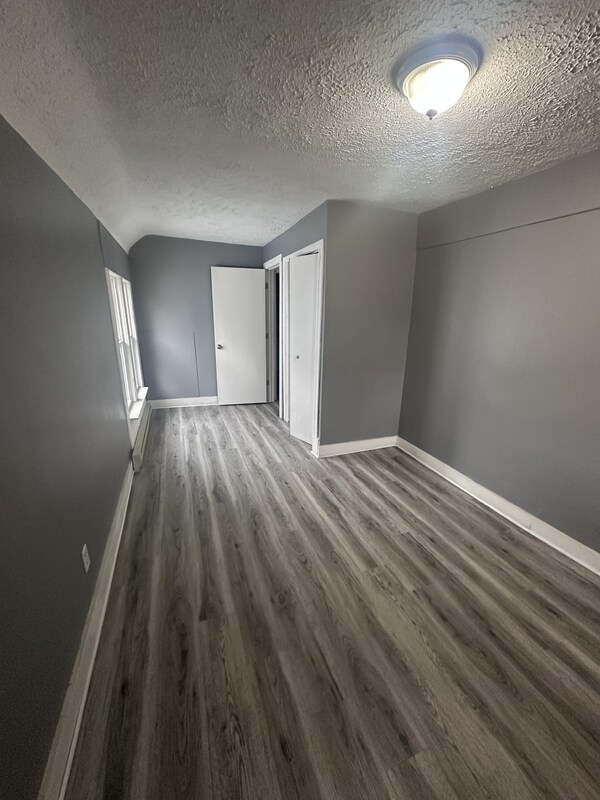 Building Photo - 2071 W 103rd St