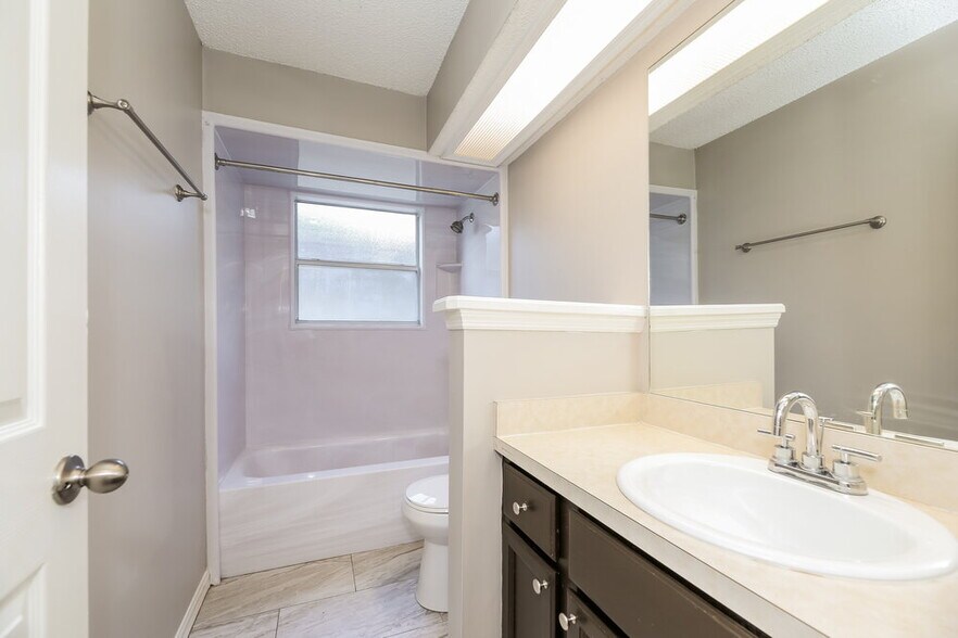 Building Photo - 1455 Beecher Ln