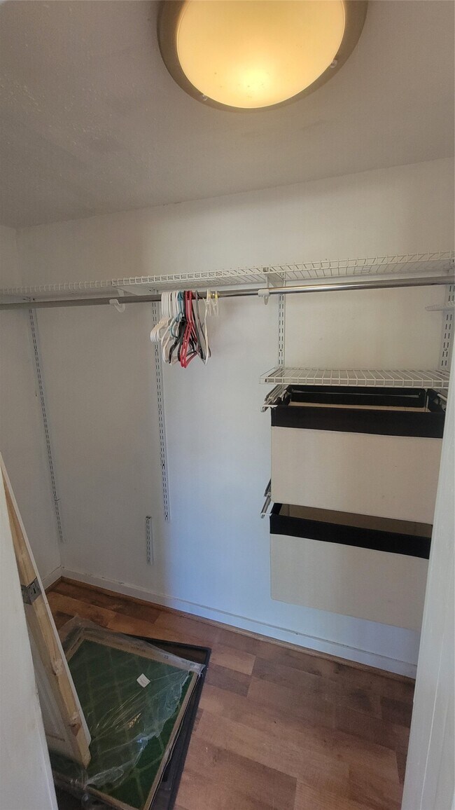 Building Photo - 2960 Call St