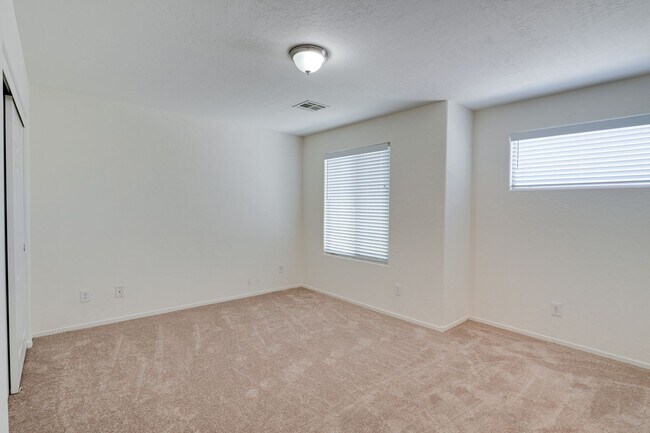 Building Photo - 2717 Rimbaud St