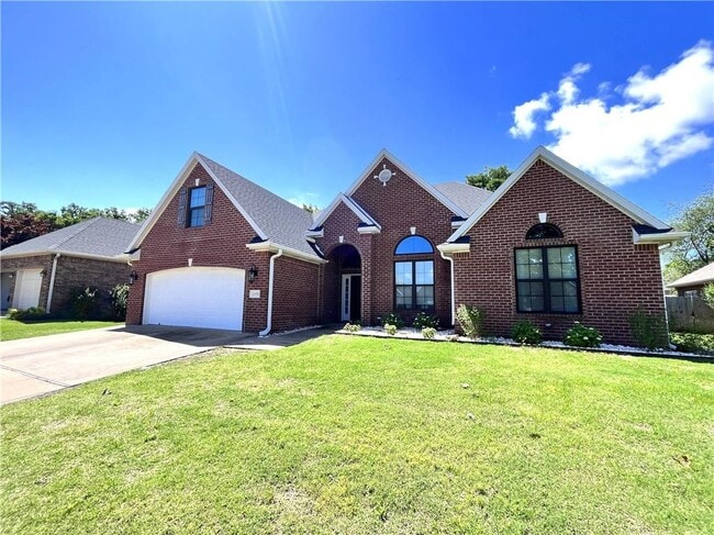 Building Photo - 4416 W Arlington Dr