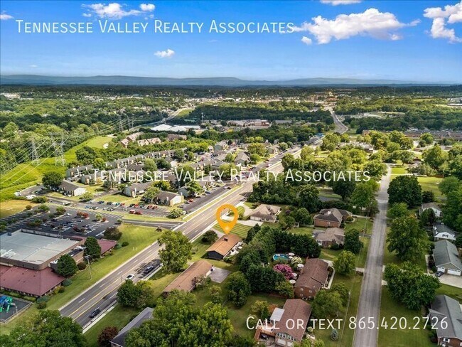 Building Photo - 813 N Cedar Bluff Rd