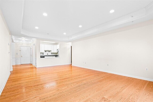 Building Photo - 24 N De Baun Ave