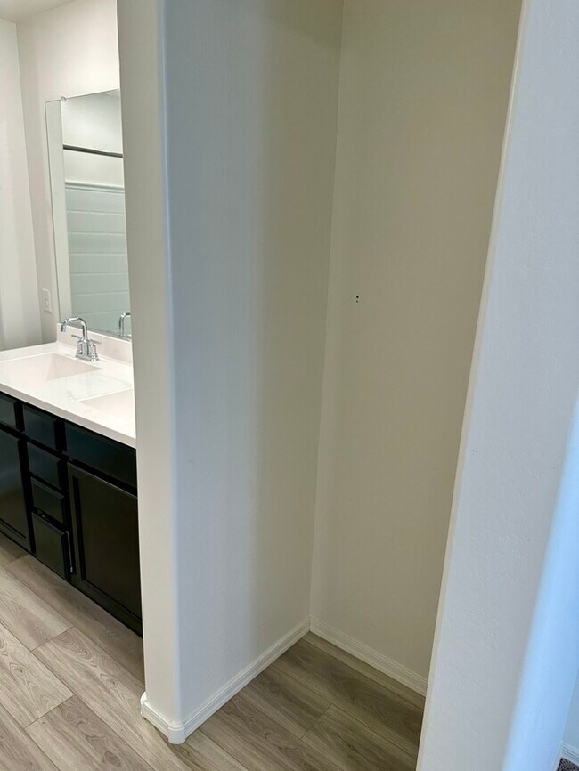 Building Photo - Fantastic 1 year NEW KB Home in Tierra La ...