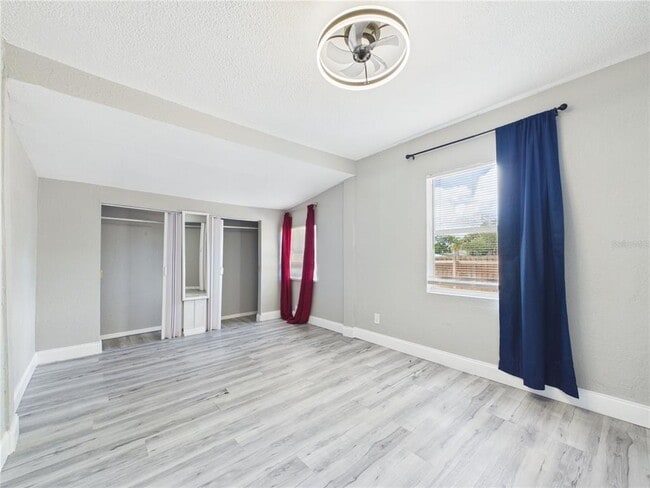 Building Photo - 605 S Disston Ave