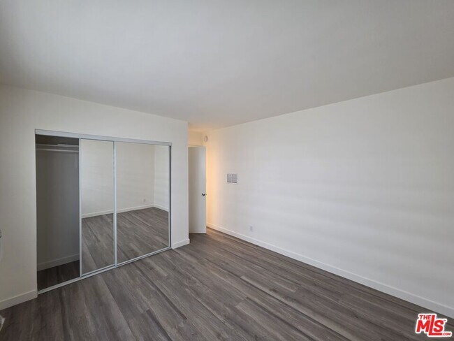 Building Photo - 1433 Brockton Ave