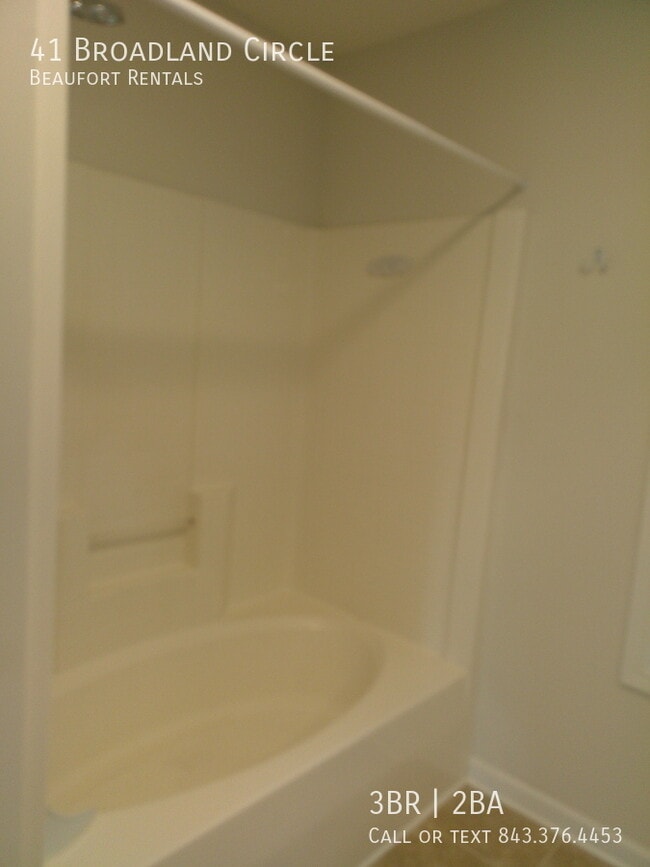 Building Photo - 41 Broadland Cir